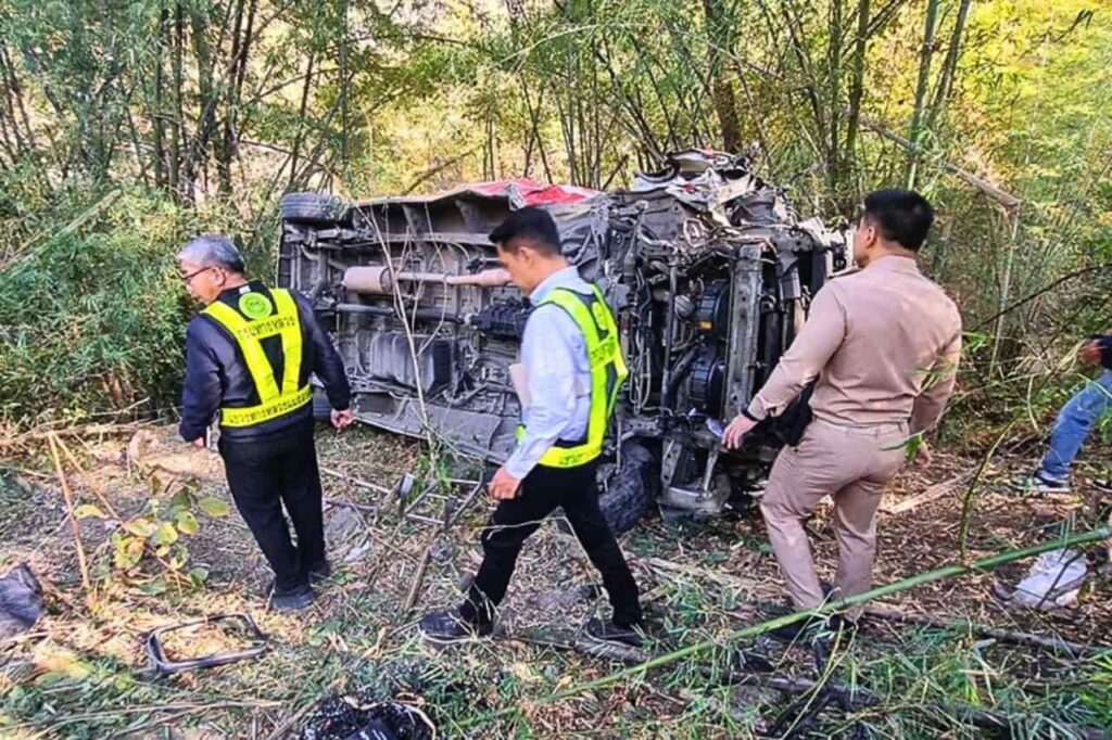Accident de minibus en Thaïlande : un mort et 13 touristes étrangers blessés