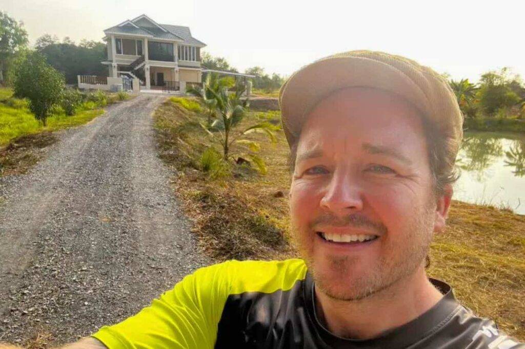 Un couple thai-britannique s'installe en Thaïlande et se met hors réseau