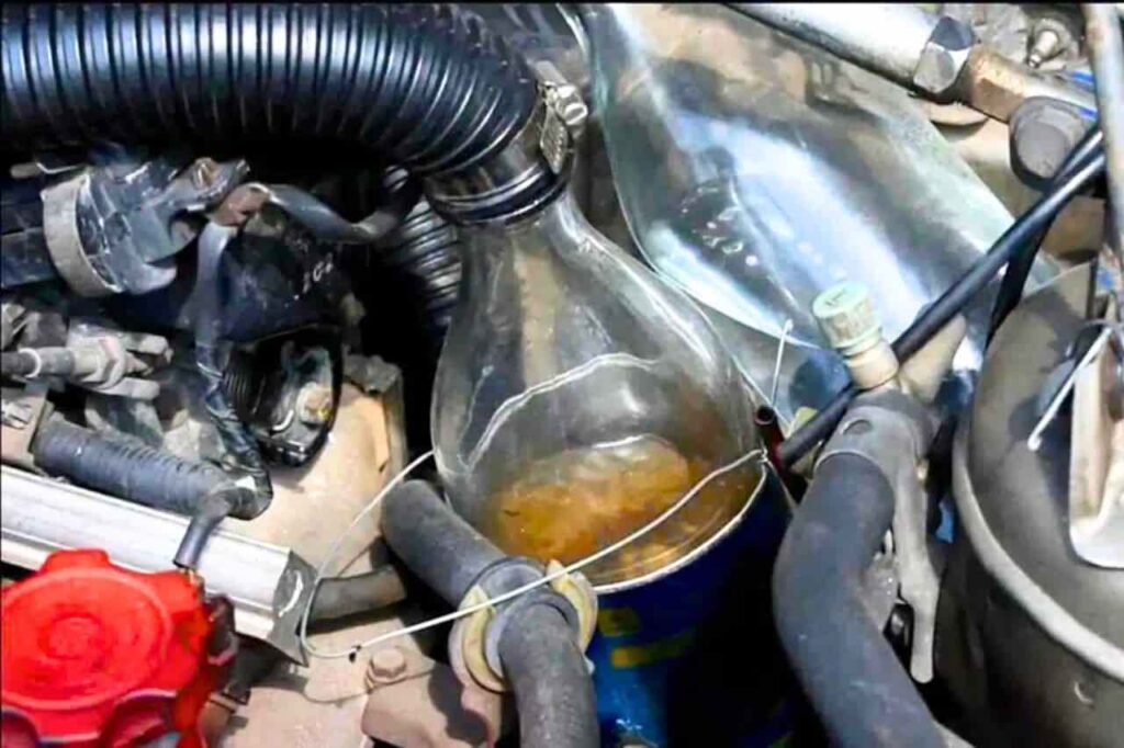 Thai man invents car that runs on water