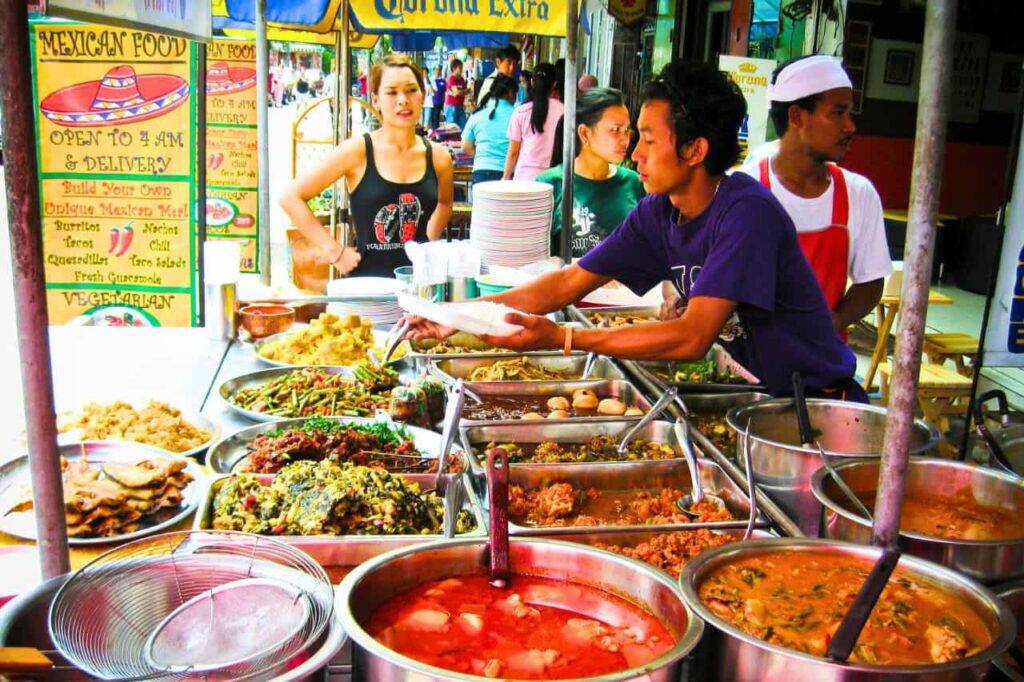 La Thaïlande face à une crise dans la restauration qui pourrait durer 3 ans 8 La Thaïlande face à une crise dans la restauration qui pourrait durer 3 ans
