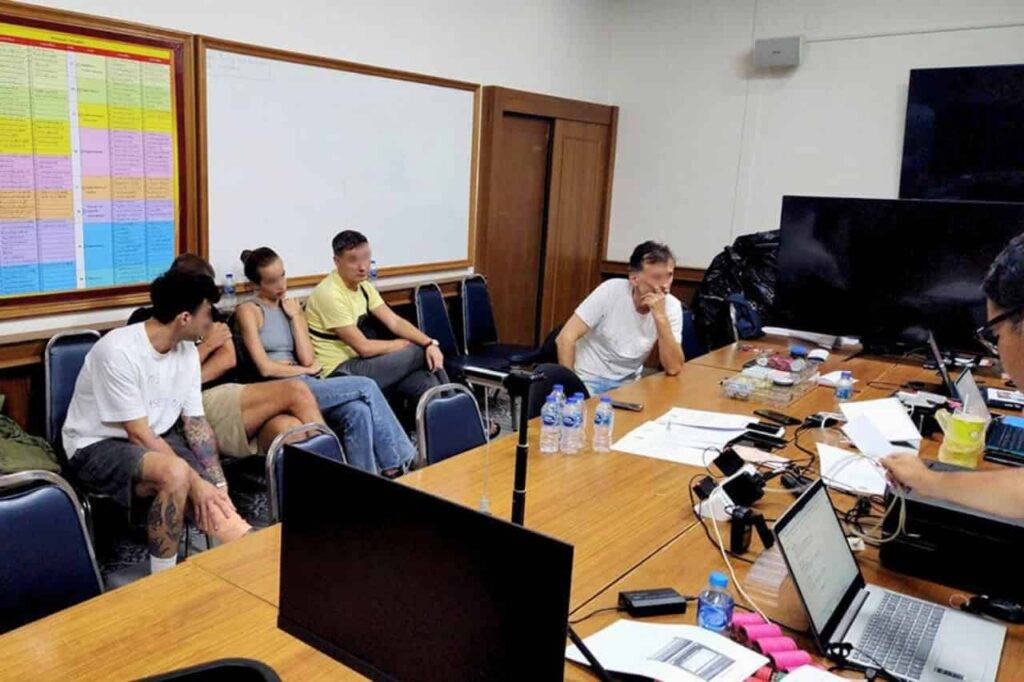 Des Russes et Ukrainiens arrêtés en Thaïlande alors qu'ils jouaient au poker