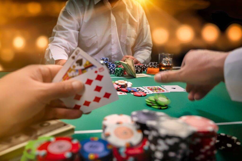 Thaïlande : Français, Russe et Ukrainien interpellés pour avoir joué au poker