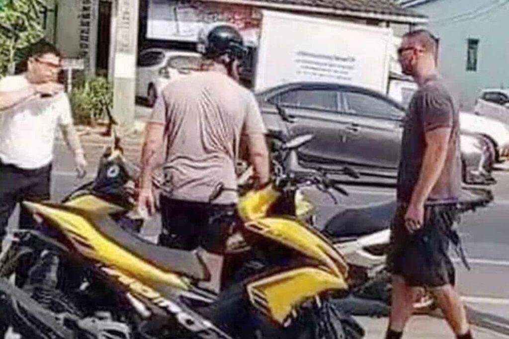 Agression d'un policier par 2 touristes en Thaïlande : ils risquent de 5 à 10 ans de prison