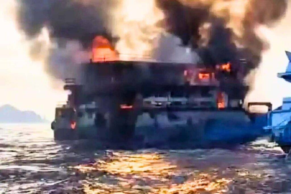 10 touristes hospitalisés après l'incendie d'un ferry en Thaïlande