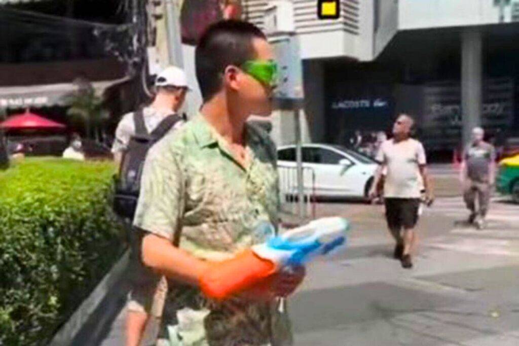 Un touriste confus à propos du festival de Songkran met la Thaïlande dans l'embarras