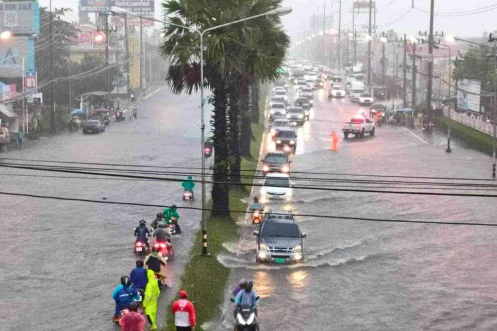 Une tempête tropicale menace le sud de la Thaïlande : risque d'inondations