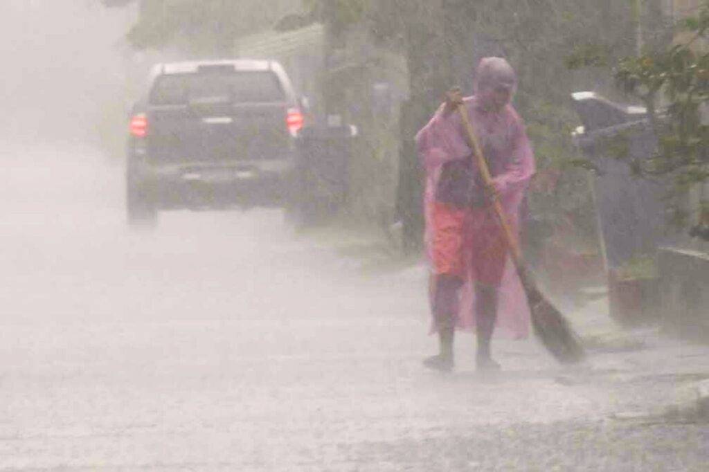 La tempête tropicale Soulik provoque de fortes pluies en Thaïlande