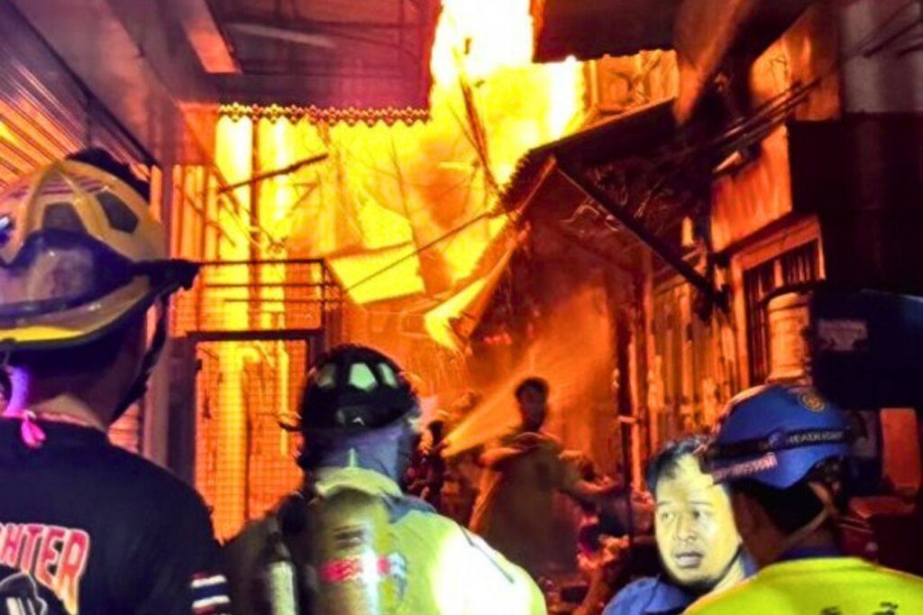 Incendie dans quartier chinois de Bangkok