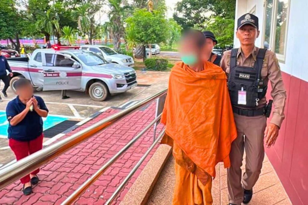 Un moine toxicomane et armé arrêté après avoir semé la terreur en Thaïlande