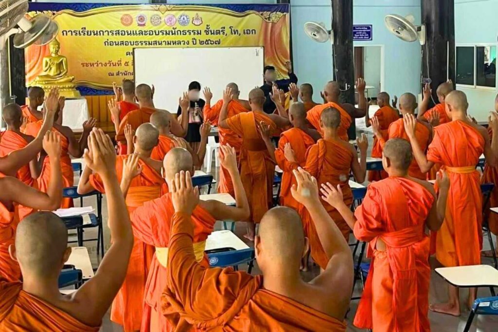 Choc en Thaïlande : un évangéliste trompe un abbé pour christianiser des moines novices