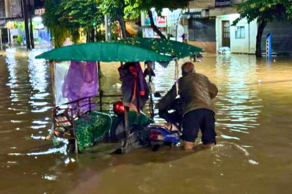 Le centre-ville de Chiang Mai, dans le nord de la Thaïlande, est sous les eaux