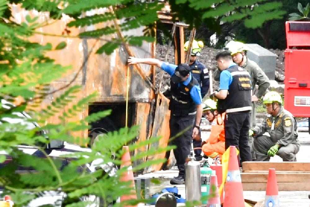 Thaïlande : terrible révélation dans l'incendie du bus qui a tué 20 enfants 4 Thaïlande : terrible révélation dans l'incendie du bus qui a tué 20 enfants