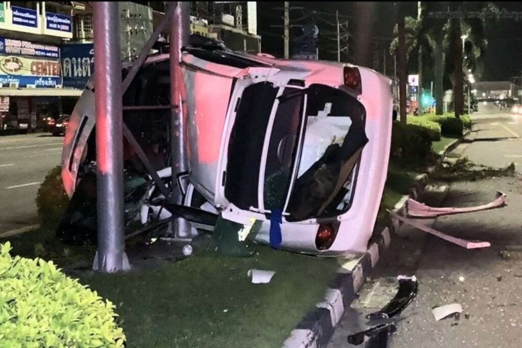Thailand: 40 deaths per day on the roads, drink driving to blame 4 Road accident in Thailand