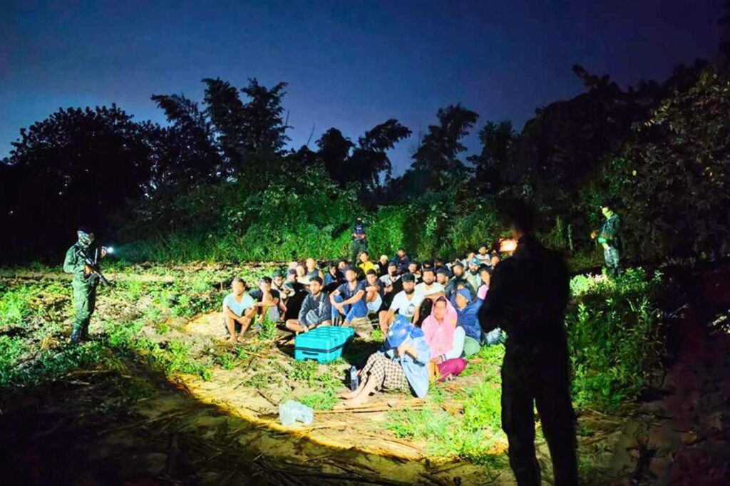 39 prisonniers d'un centre d'appel en Birmanie s'échappent en Thaïlande