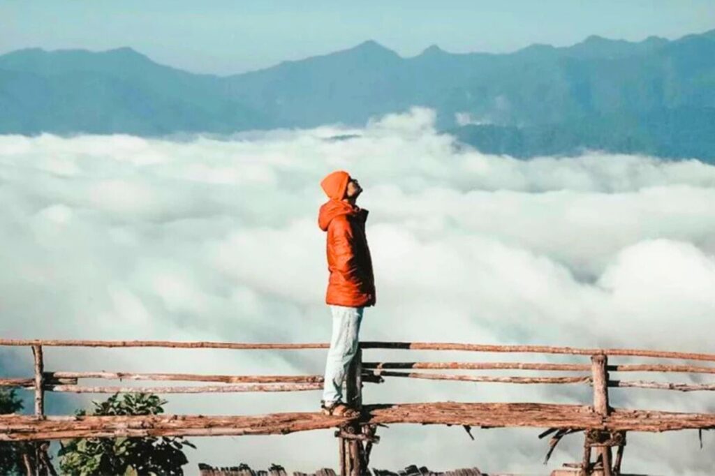 Tourist in the Thai mountains