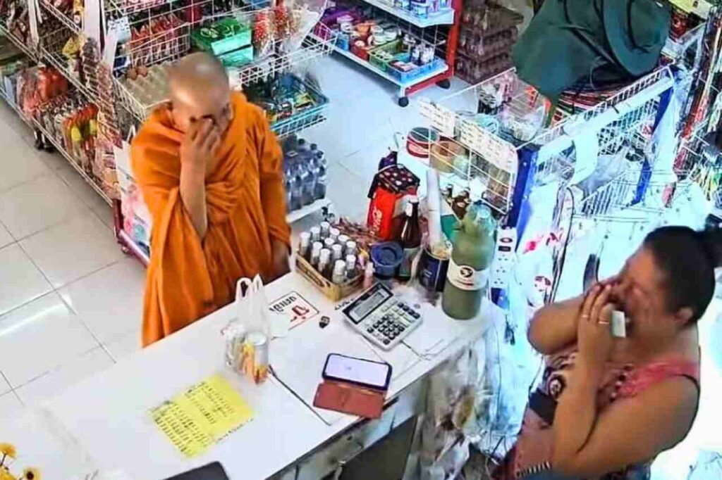 Le problème insolite d'un moine avec la reconnaissance faciale fait rire la Thaïlande
