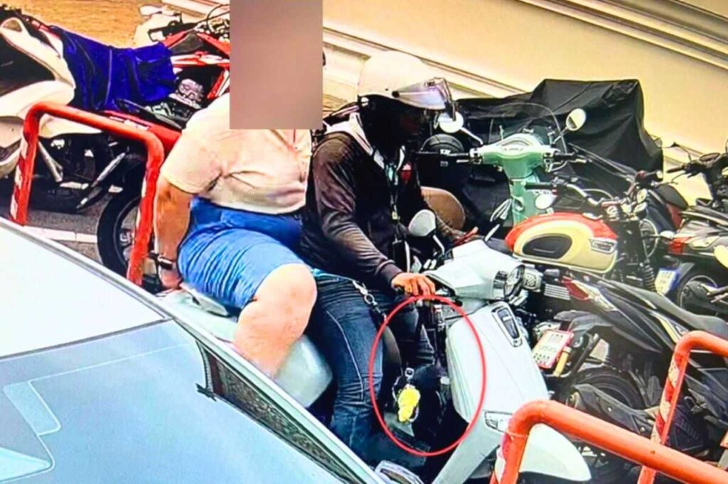 Thaïlande : un moto taxi vol 15 000 bahts à une touriste russe à Bangkok