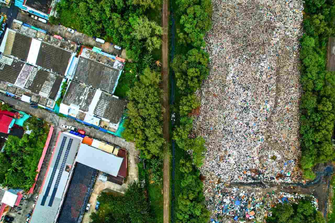 Thaïlande : l'afflux de touristes à Phuket aggrave la crise des déchets