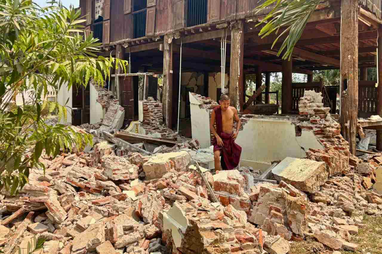 Un séisme de magnitude 7,7 frappe la Birmanie et la Thaïlande