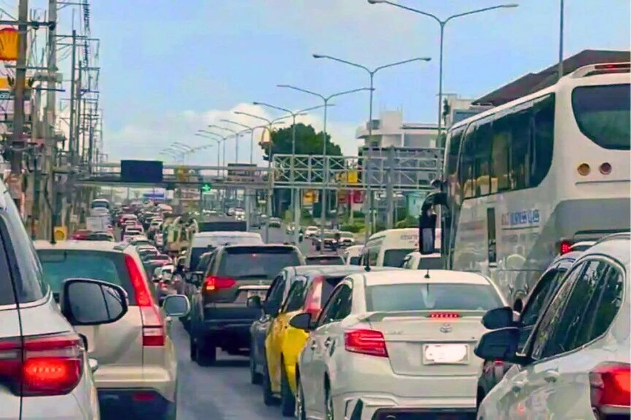 Crise à Phuket : l’île croule sous le tourisme, mais manque de moyens
