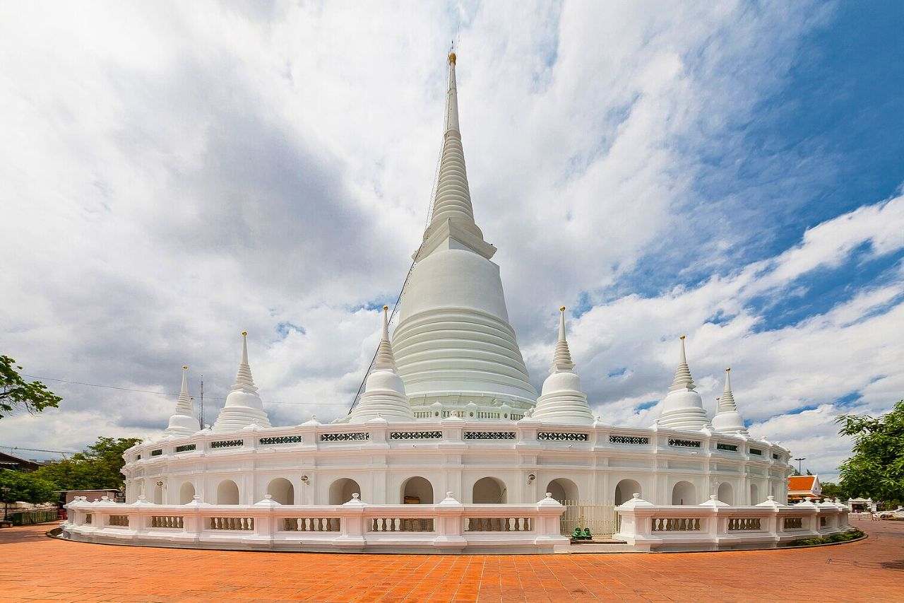 Crise du bouddhisme en Thaïlande : une réforme après les scandales sexuels