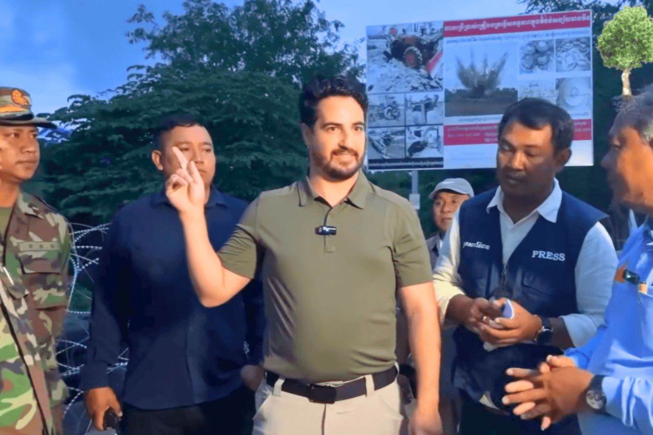 Un faux journaliste américain menace la Thaïlande depuis le Cambodge