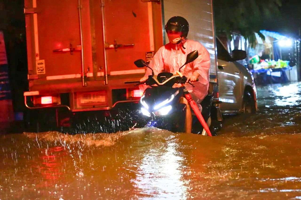Inondations en Thaïlande : 19 provinces touchées, le bilan s’alourdit à 22 morts