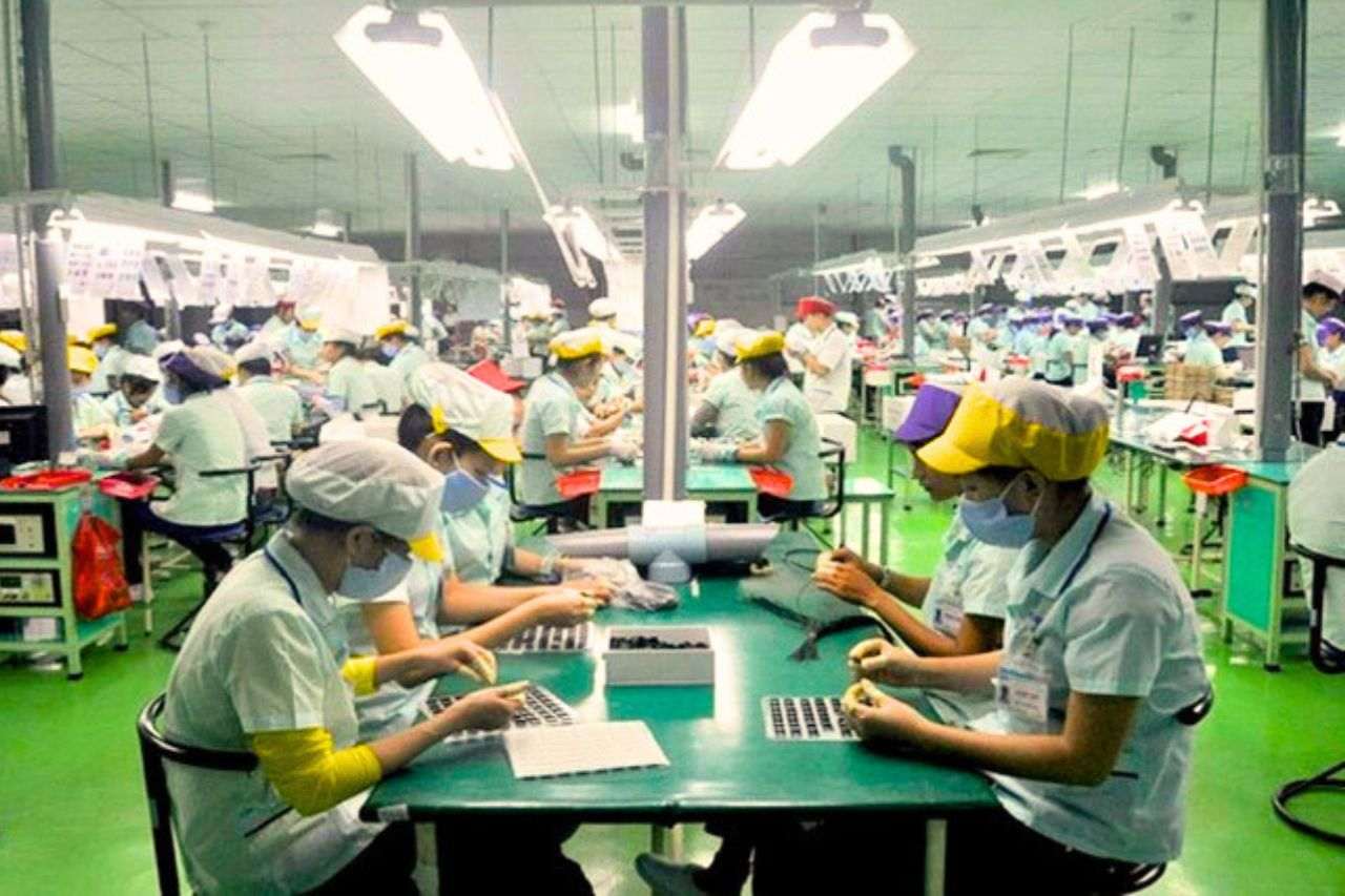 Pénurie de main-d’œuvre : la Thaïlande légalise 700 000 travailleurs sans papiers 4 Pénurie de main-d’œuvre : la Thaïlande légalise 700 000 travailleurs sans papiers