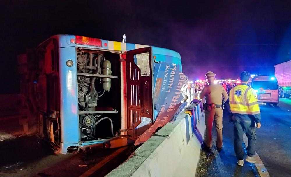 Thaïlande : 12 touristes blessés dans un accident de bus à Lampang