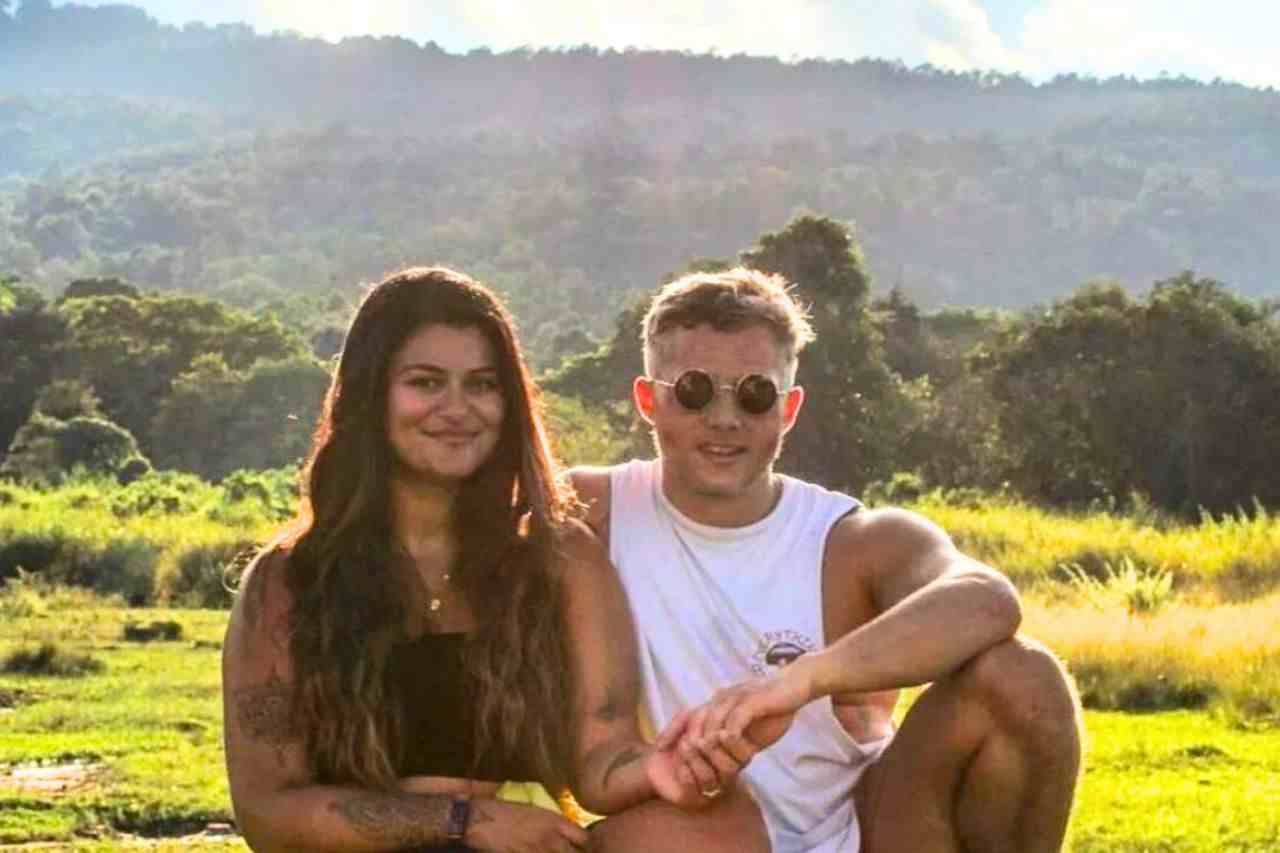Ils quittent le stress britannique pour une vie simple en Thaïlande