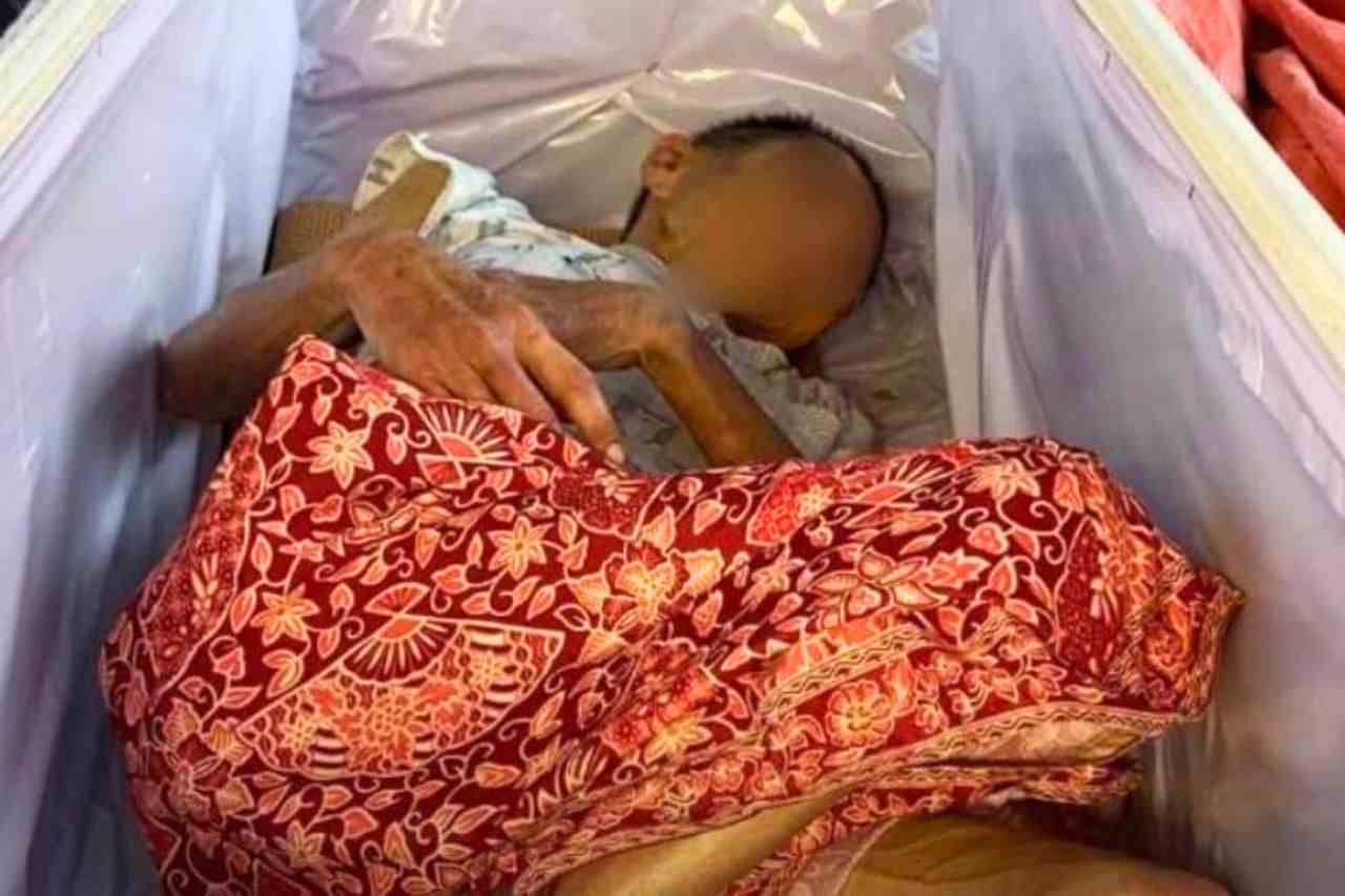 Chontirot Sakulku, la femme qui s'est réveillée dans son cercueil.