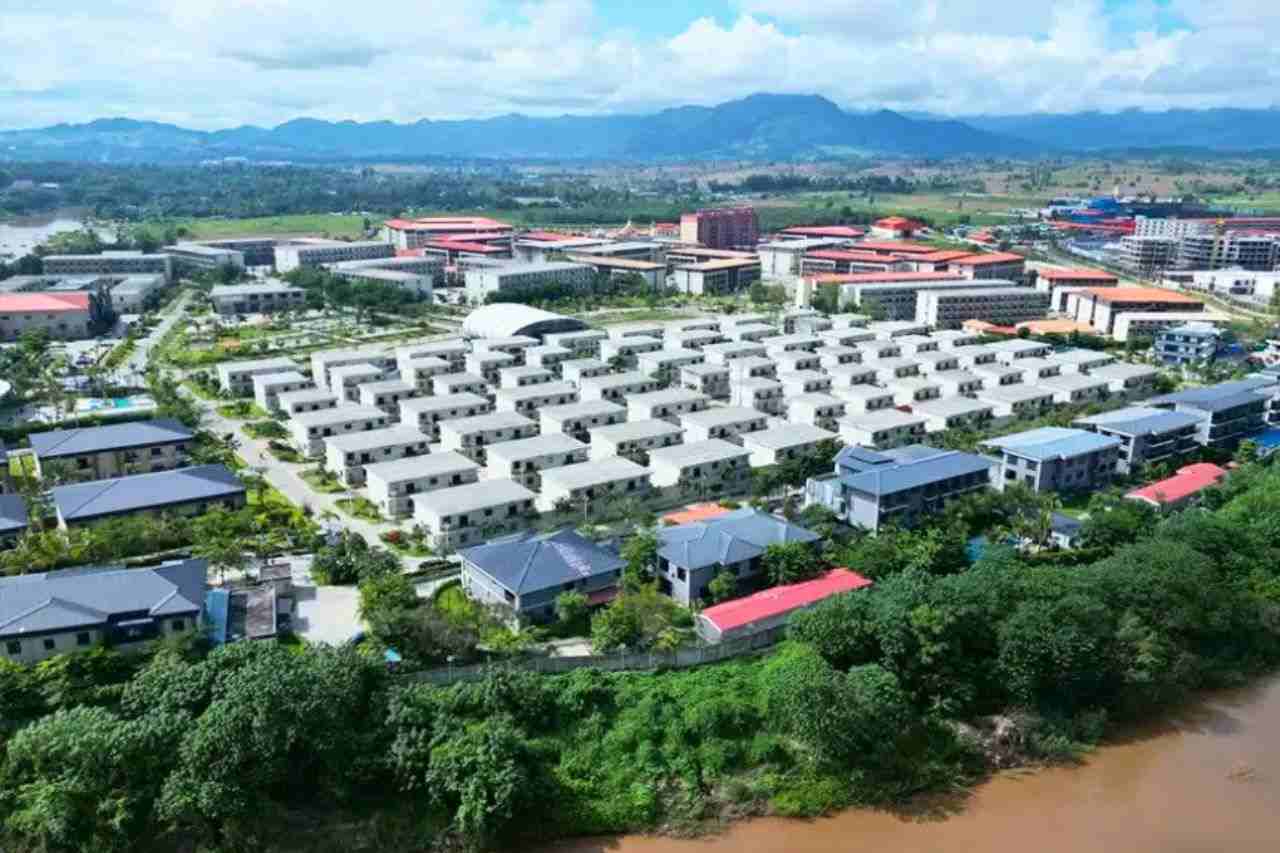 Le parc KK en Birmanie avant sa démolition.