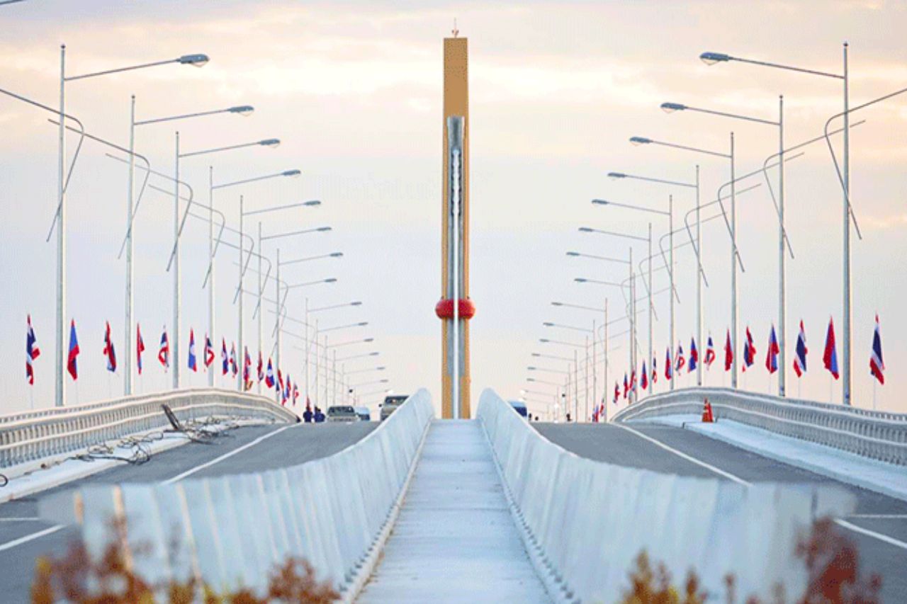 Le 5ᵉ pont de l’amitié entre la Thaïlande et le Laos