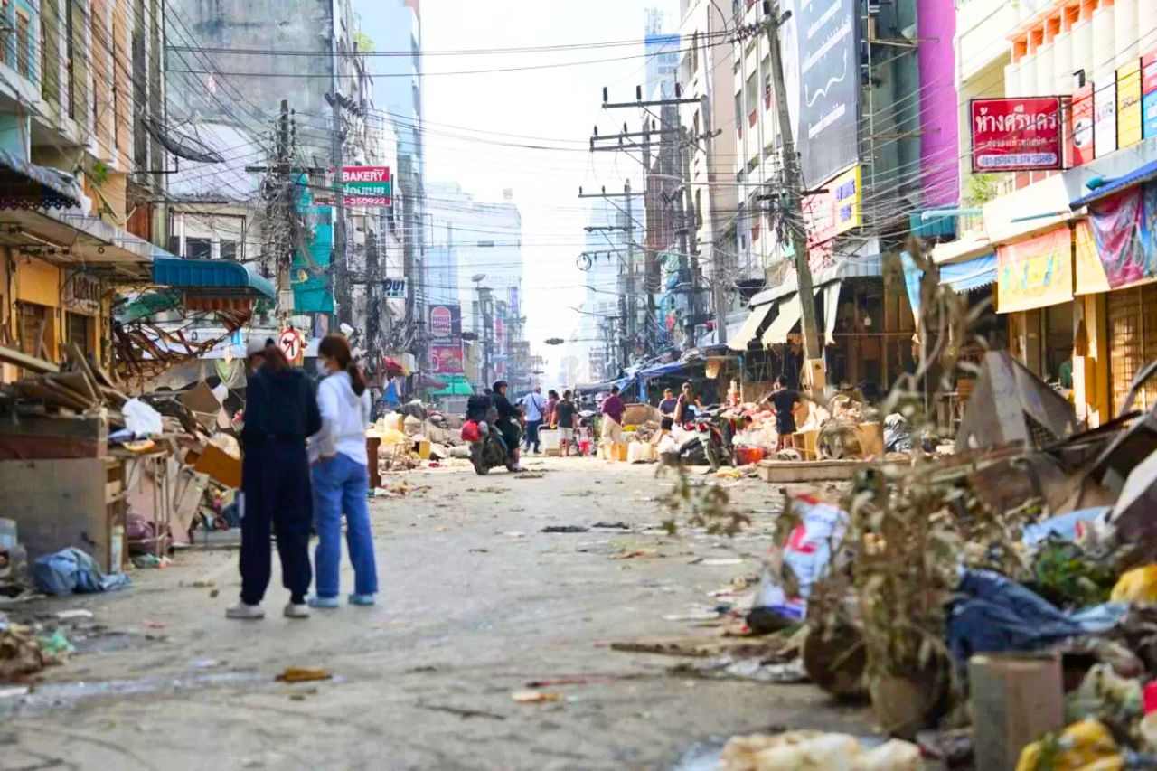 Le marché Kim Yong à Hat Yai après le retrait des eaux