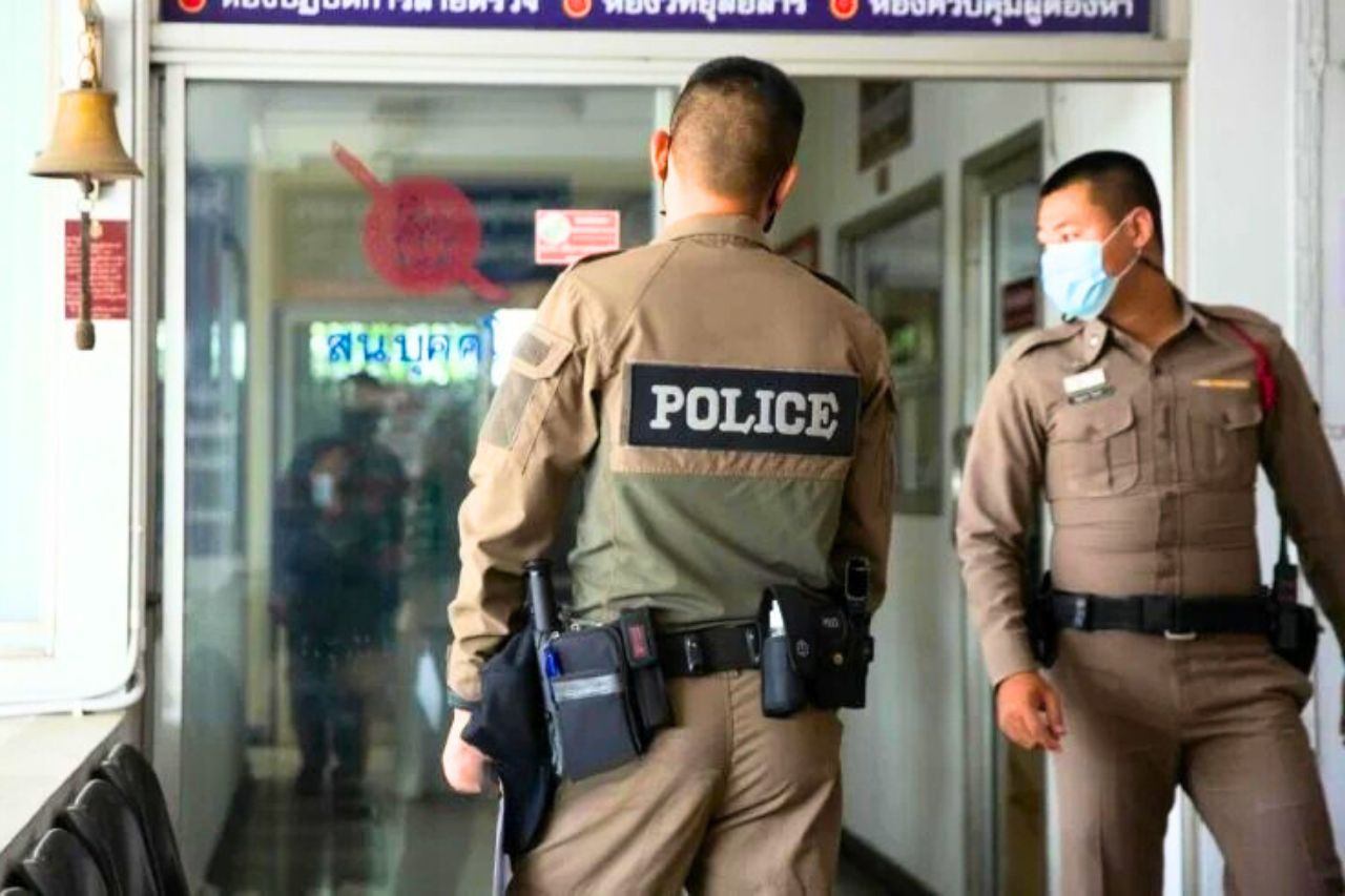 Policiers thaïlandais