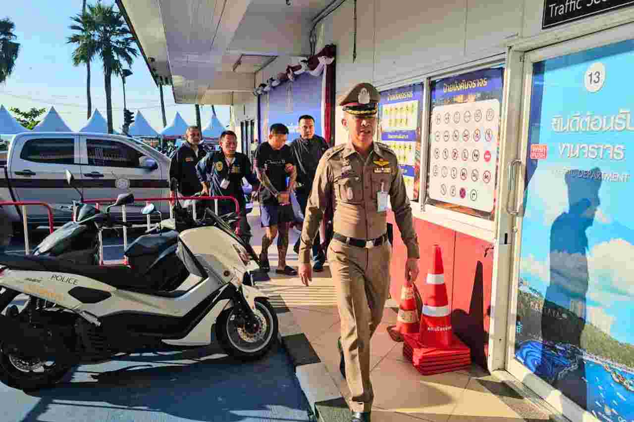 Thaïlande : un gang de Chinois sème la terreur dans un bar de Pattaya 5 Le principal suspect chinois a été arrêté par la police de Pattaya le lundi 29 décembre 2025