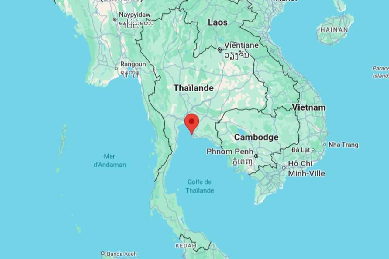 Thaïlande : un voyant prédit la perte d’un objet précieux… et vole sa cliente 4 Situation de Pattaya sur une carte de Thaïlande
