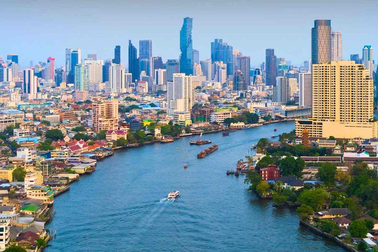 Où vivre en Thaïlande ? Les villes plébiscitées par les étrangers 4 Vue de Bangkok et du fleuve Chao Phraya