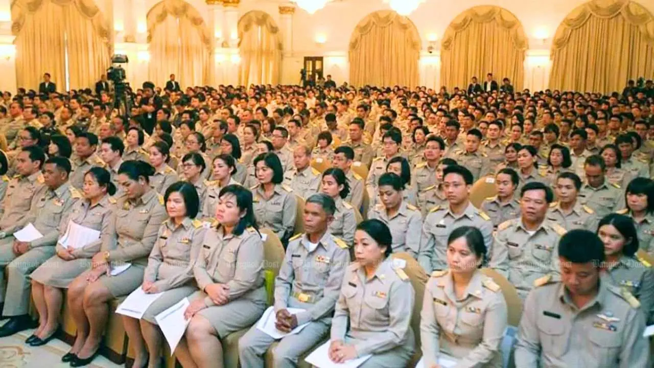 La Thaïlande veut réduire le nombre de fonctionnaires et miser sur l’IA