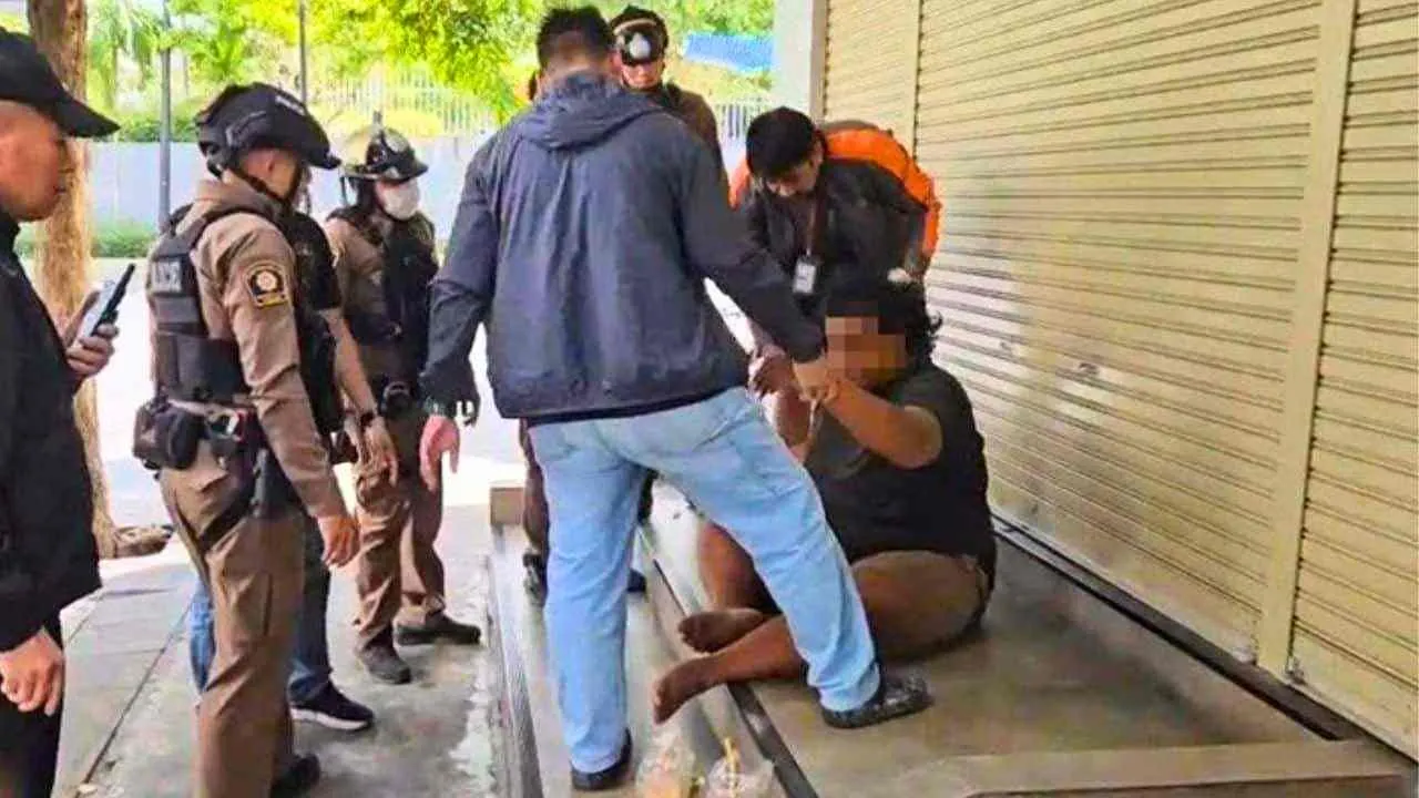 Le suspect de l'agression au cutter sur Silom Road est interpellé par la police thaïlandaise à Bangkok