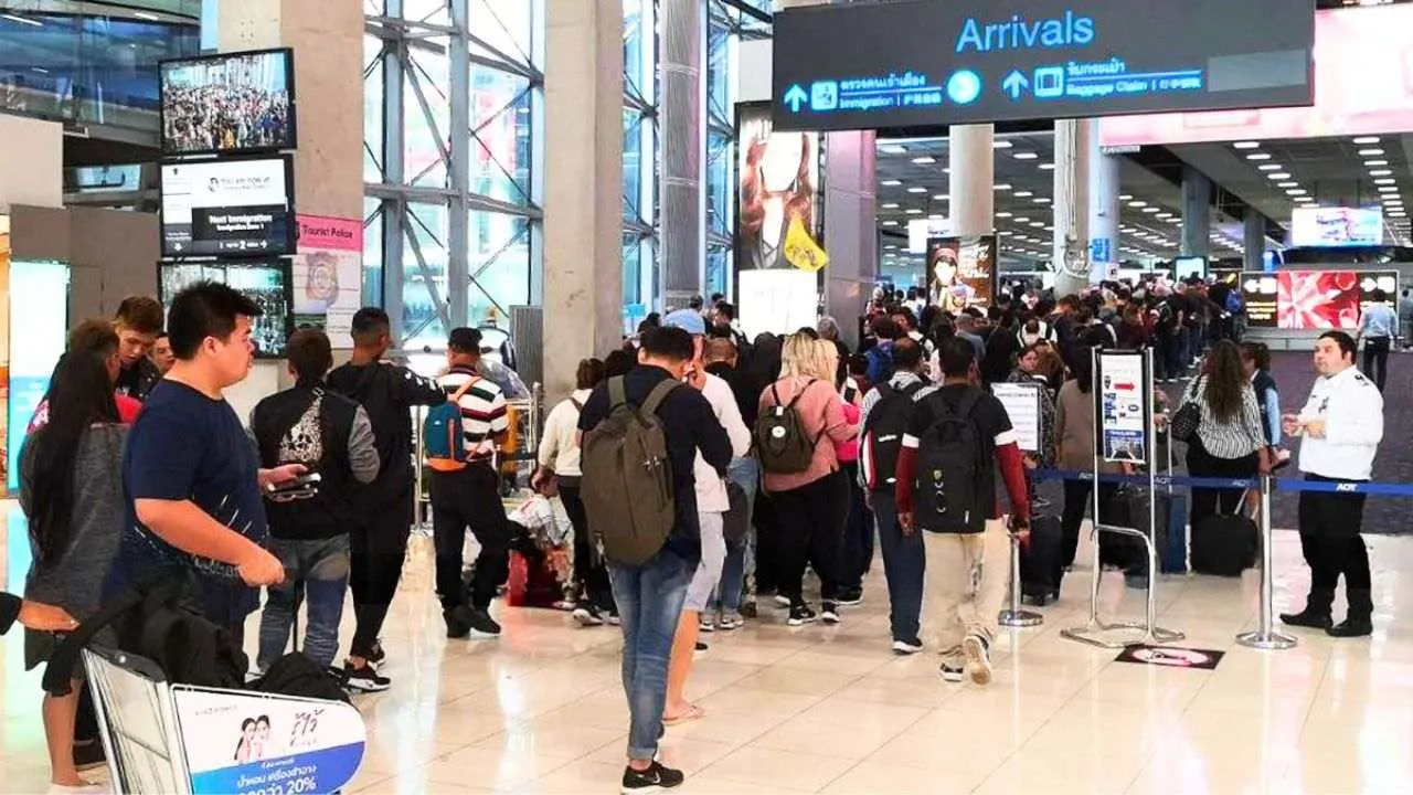 Thaïlande : la taxe touristique de 300 bahts de nouveau contestée