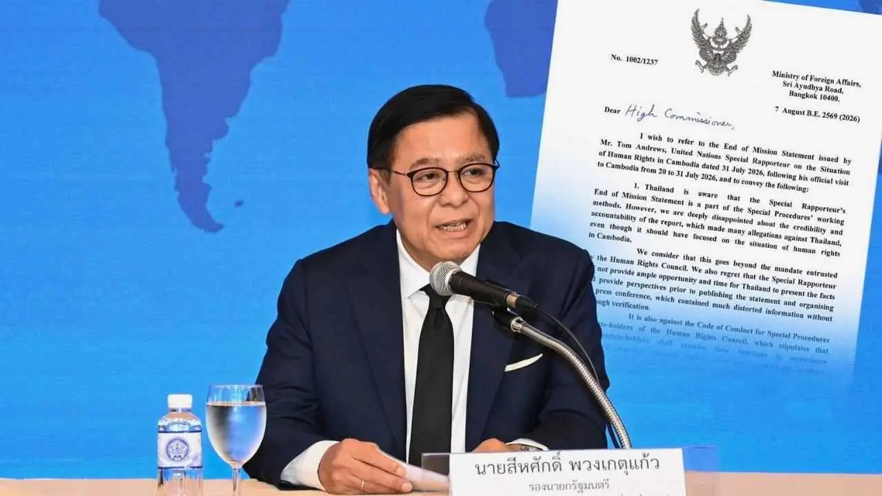 Sihasak Phuangketkeow, ministre thaïlandais des Affaires étrangères, lors d’une conférence de presse