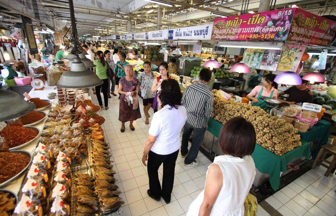 Forum Thaïlande 4 1492673487 Le March Or Tor Kor de Bangkok